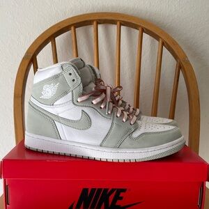 SOLD Wmns Nike air Jordan 1 OG retro high